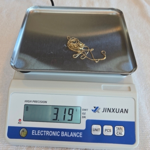 32" Vintage Thin 14k Gold Chain Necklace - Picture 4 of 5